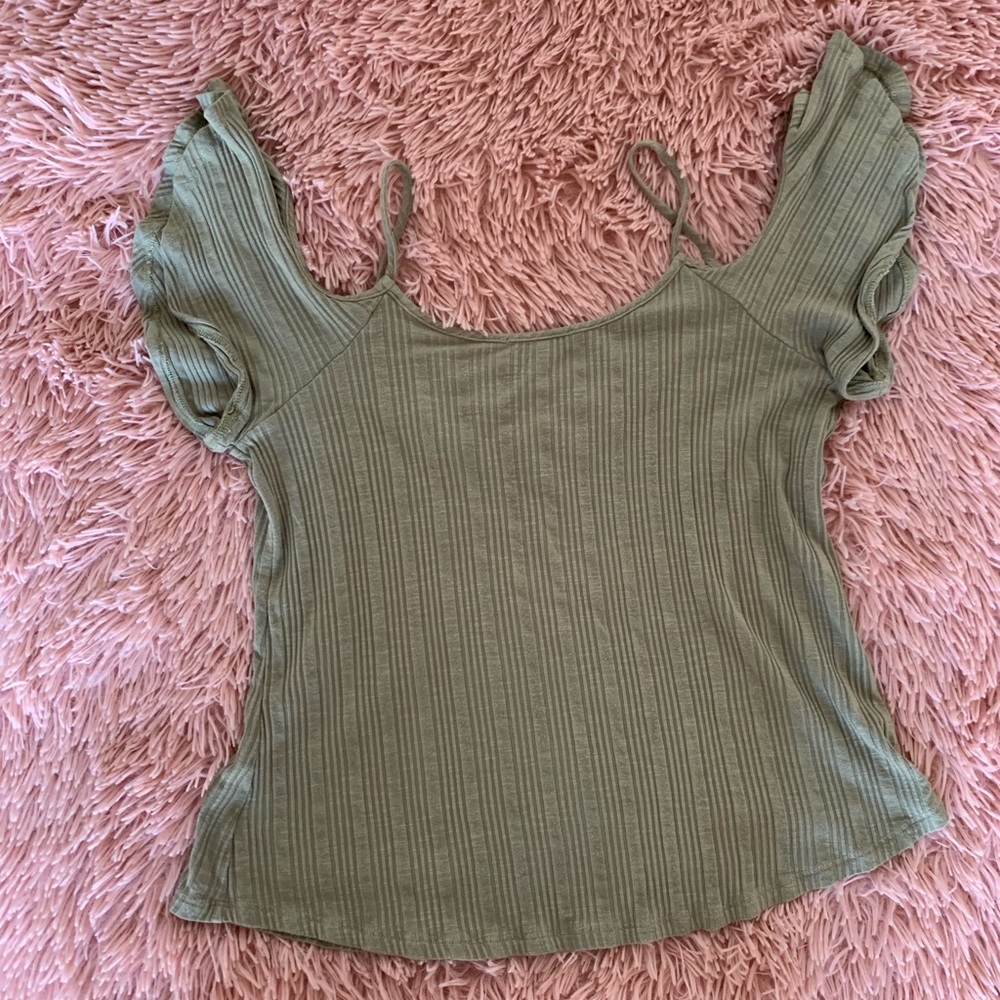 ⚡️Green Cold Shoulder Top⚡️ - Picture 3 of 3